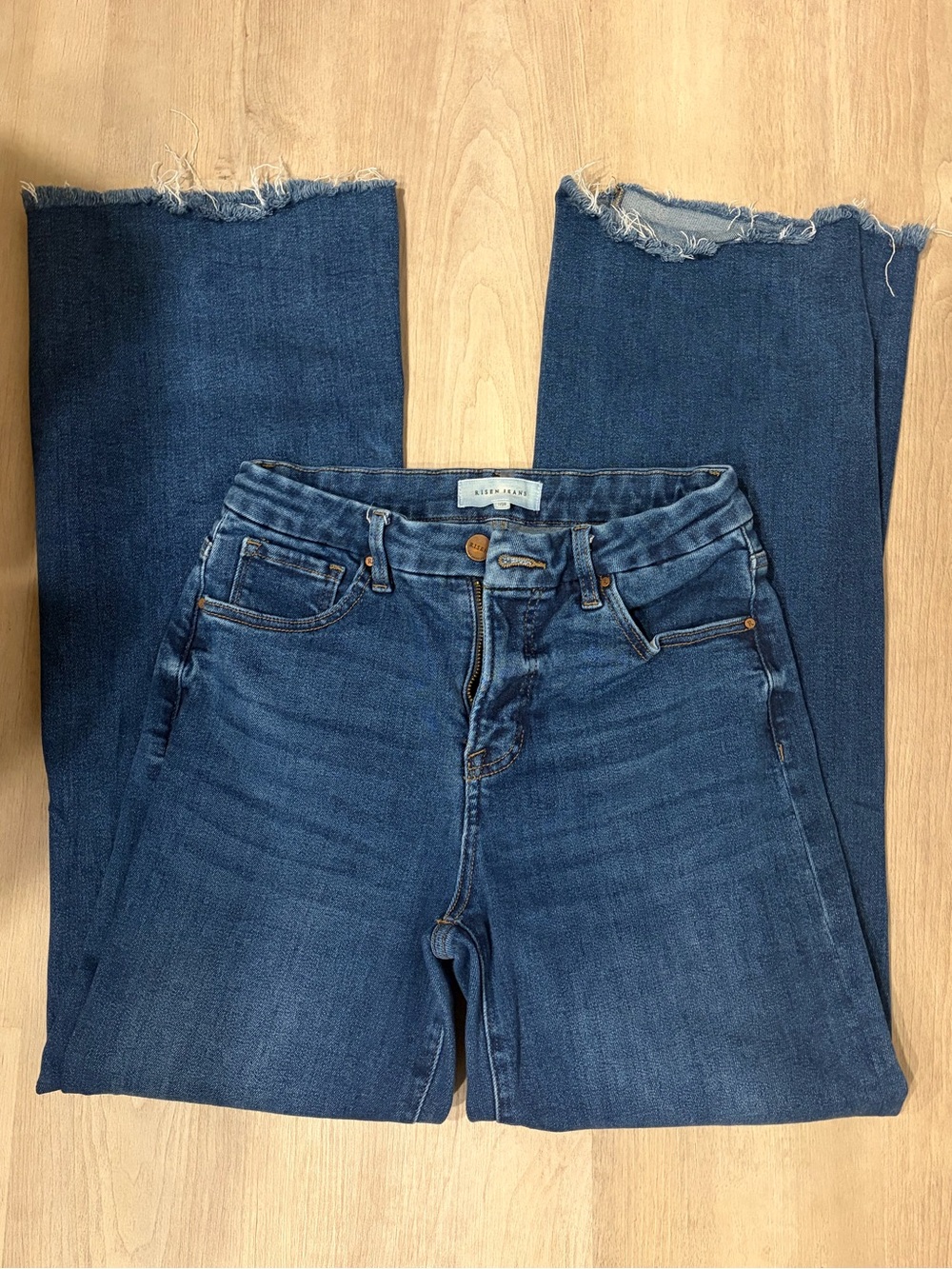 Risen Wide Leg Jeans in Dark Blue with Frayed Hem 7/28